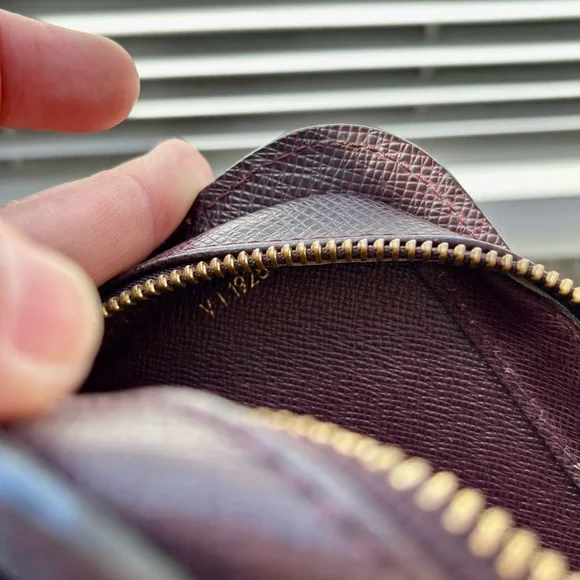 Louis Vuitton Orsay clutch with matching accessories set - Picture 6 of 16